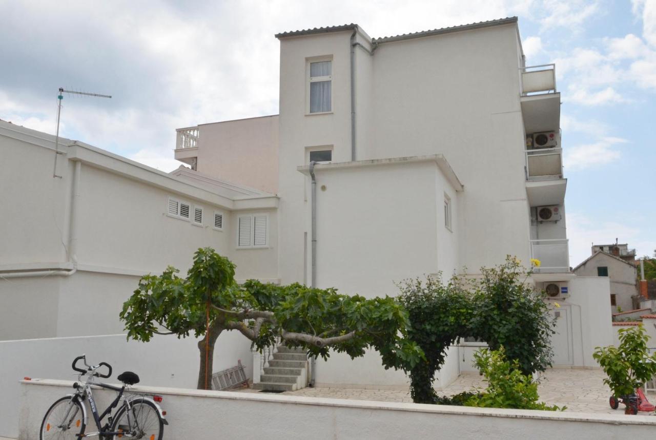 Guesthouse Ana-Maria Pirovac Exterior foto