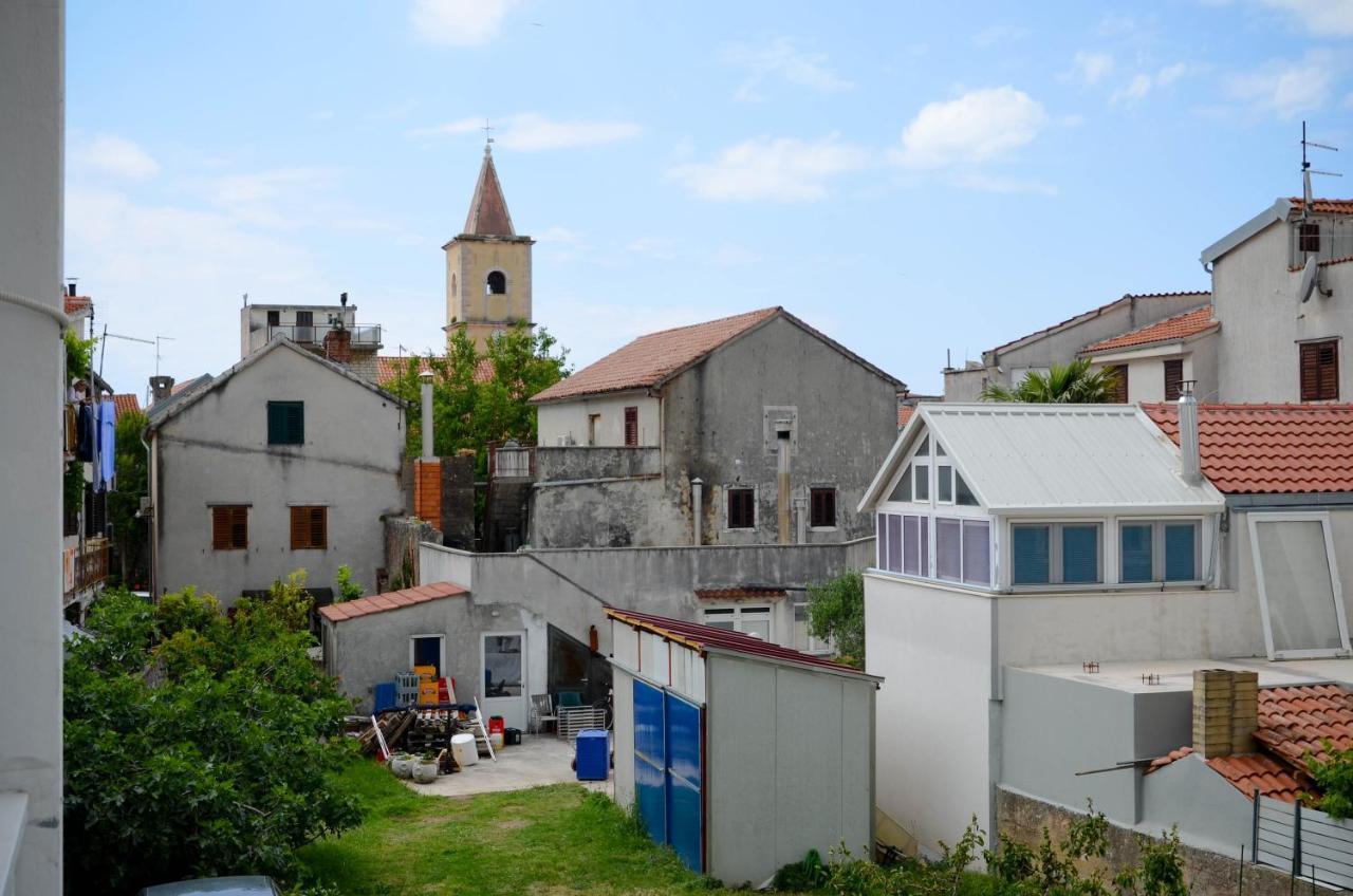 Guesthouse Ana-Maria Pirovac Exterior foto